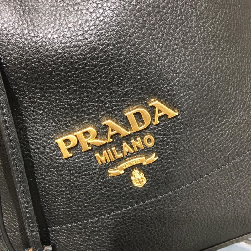 Pra*a bucket bags